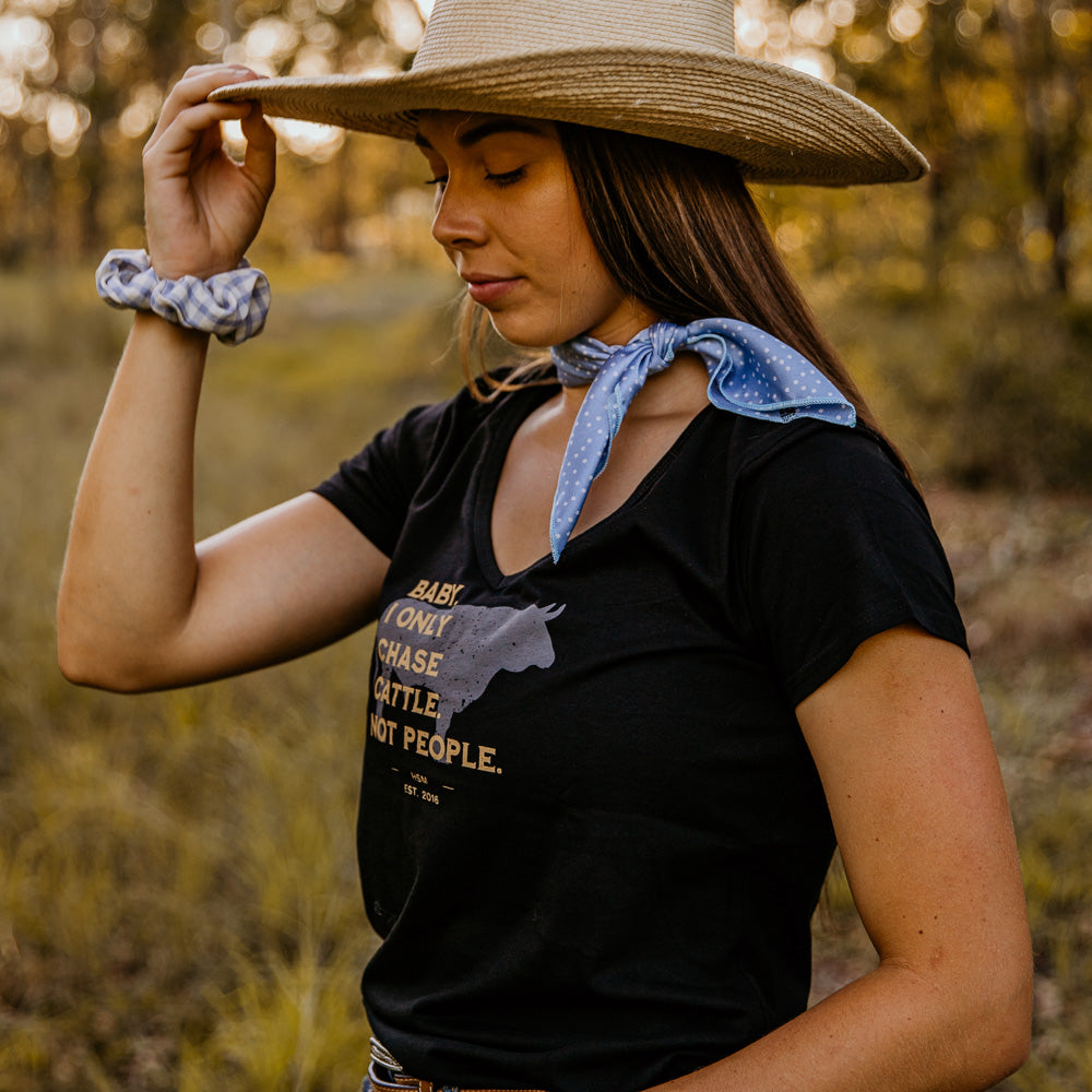 Chase Cattle Ladies V-Neck Black Tee